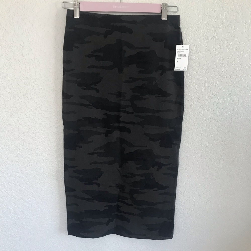 Sanctuary Camo Pencil Skirt